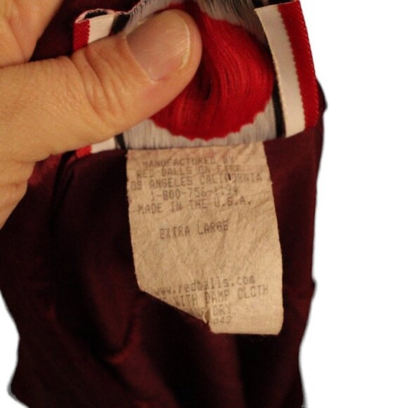 VTG Red Balls on Fire London LA Satin Feel Maroon Button Down Short Sleeve XL - Picture 7 of 7